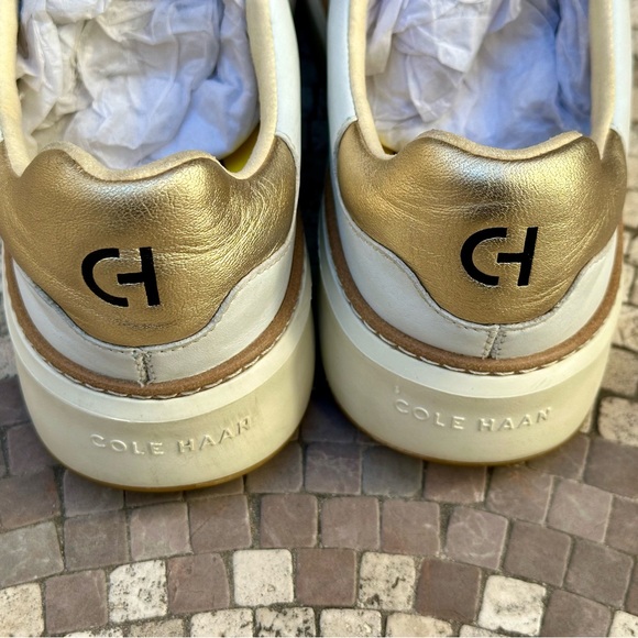 Cole Haan Grandpro Topspin Leather/Suede Sneaker Womens 8.5B White/Gray Casual - Picture 4 of 7